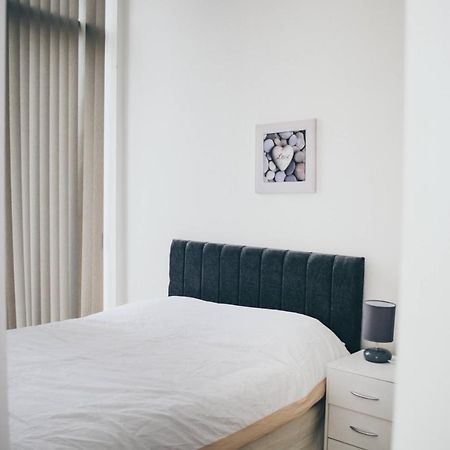 Penthouse In Liverpool City Centre - Free Parking - Balcony - By Happy Days Ngoại thất bức ảnh