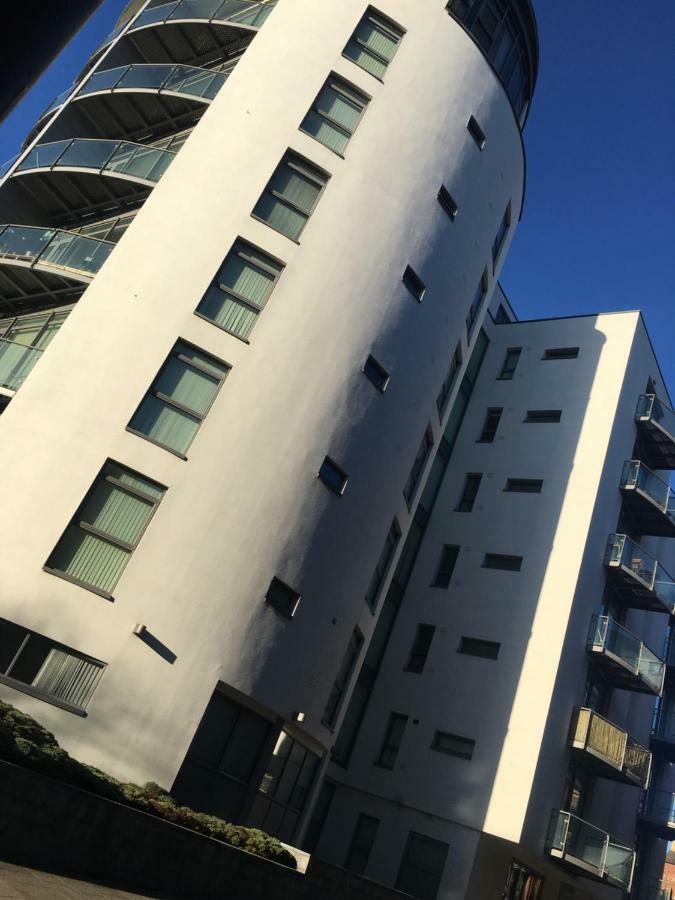 Penthouse In Liverpool City Centre - Free Parking - Balcony - By Happy Days Ngoại thất bức ảnh